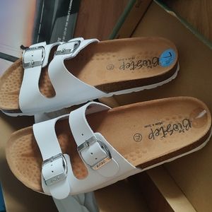 New inbox White biostep sandals